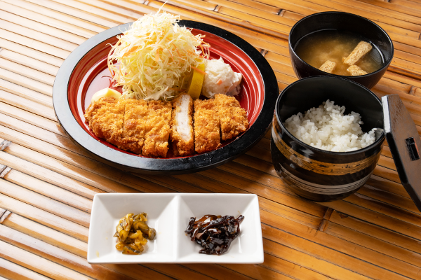 丼・定食など